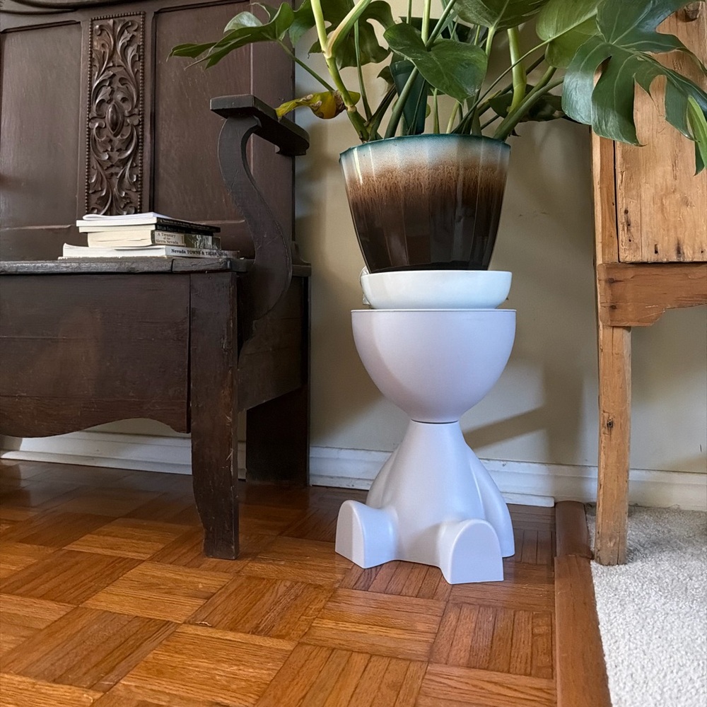 Modern White Planter